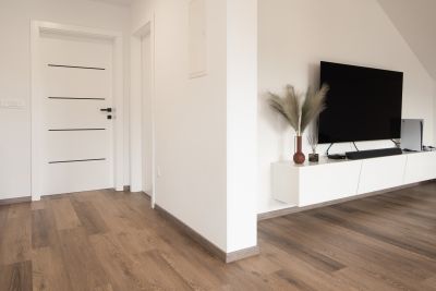 Laminate Floor Replacement in Van Nuys, CA